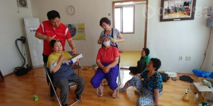 3.낙월에서 아름다운 봉사단 사랑을 베풀다.jpg