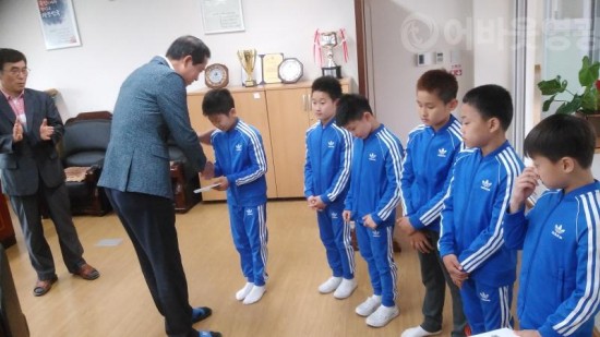 1.영광군, 제47회 전국소년체전 입상자 격려-1.jpg