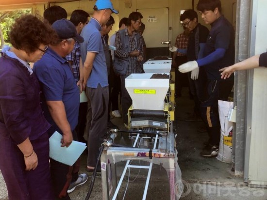영광군 양파기계화육묘 기술교육1.JPG