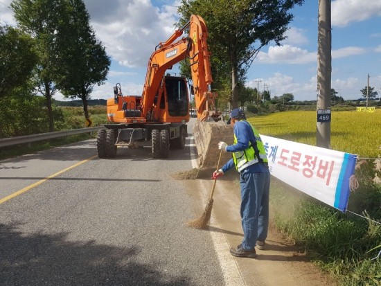영광군  추계 도로일제정비 실시-1.jpeg