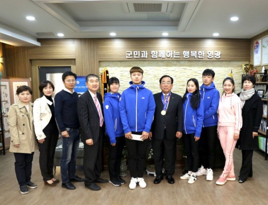 제99회 전국 체전 영광군 메달리스트 격려-2.JPG