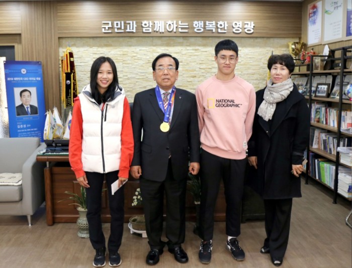 제99회 전국 체전 영광군 메달리스트 격려-3.JPG