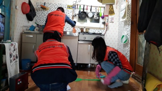 묘량사랑봉사대 봉사활동 실시-3.jpg