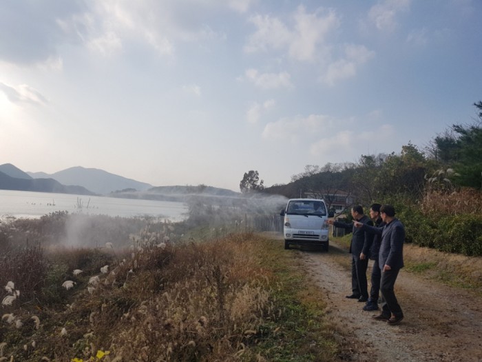 영광군, AI 대비 불갑저수지 소독-1.jpg