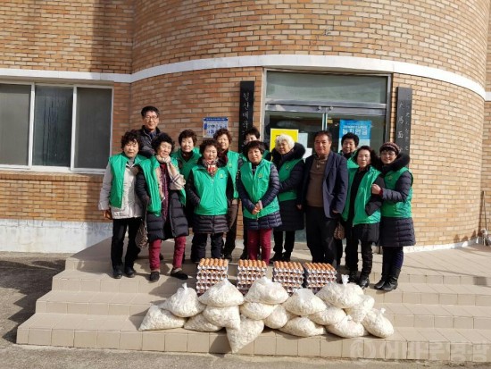 대마면 새마을부녀회 따뜻한 나눔 행사 펼쳐 2.jpg