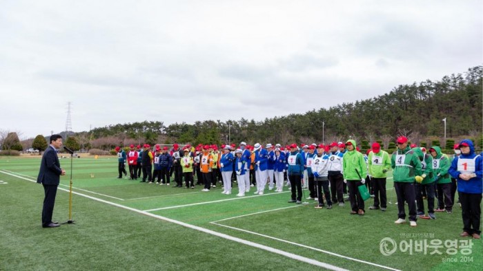 사진4_게이트볼대회 기념사.jpg