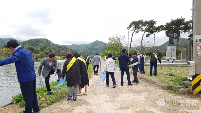 깨끗하고 쾌적한 불갑면 만들기 정화활동 실시 2.jpg