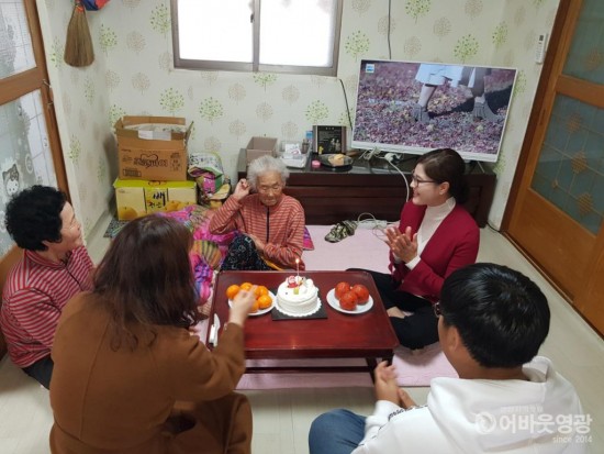 사본 -묘량면, 장수 어르신 생신축하.jpg