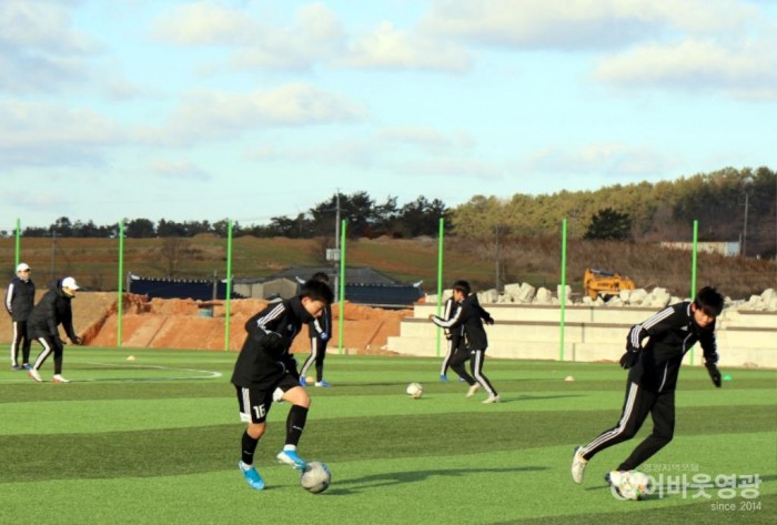 영광군, 동계 전지훈련 선수단 ‘북적북적’ 4.JPG