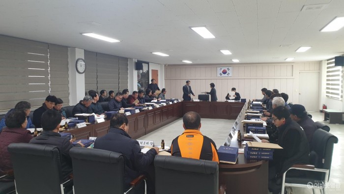 재경법성면향우회, 법성향지 전달식 가져 1.jpg