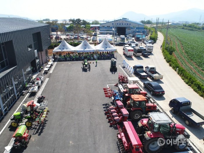 영광군, 코로나19 극복을 위한 농기계 임대료 감면 시행.jpg