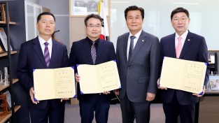 다운로드 (4).jpg