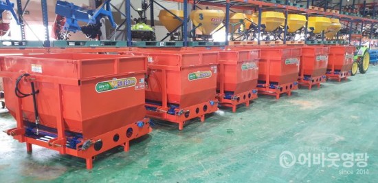 2-2.영광군, 코로나19 장기화로 인한 농기계 임대료 감면기간 연장(임대농기계).jpg