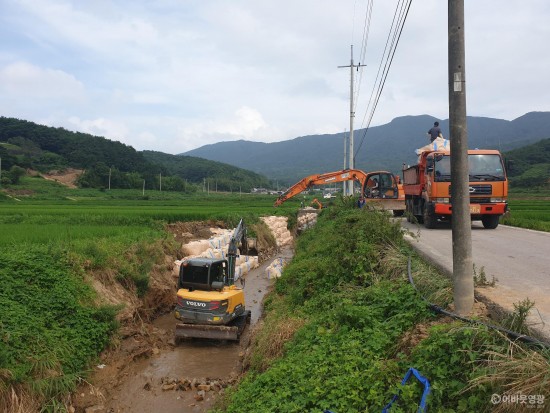 3. 보도자료(영광군 7. 29. 호우피해 응급복구 작업에 총력) 2.jpg