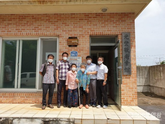 5-1.대마면 원흥1리 소각산불 없는 녹색마을 현판식 거행.jpg