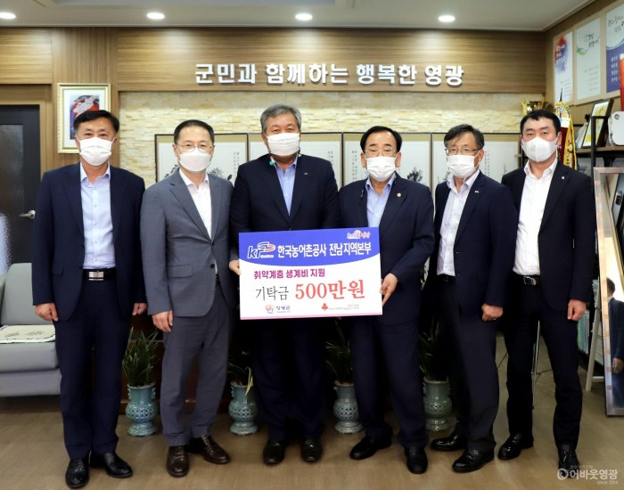 다운로드 (12).jpg