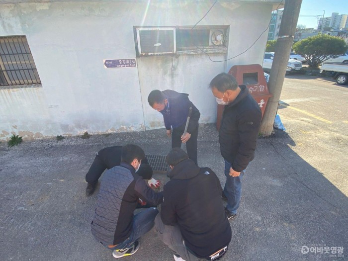 8-1.영광읍,시가지 하수관 청소작업 추진.jpeg
