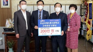 다운로드 (14).jpg