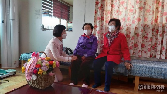 다운로드 (14).jpg