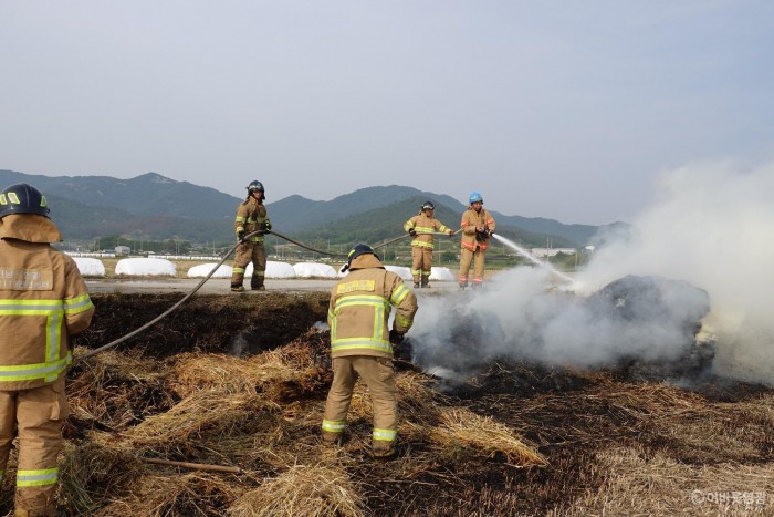 다운로드 (27).jpg