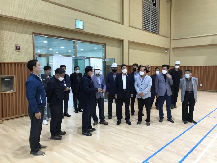 1.보도의뢰(농촌중심지 활성화사업 현장 점검홍농읍).JPG