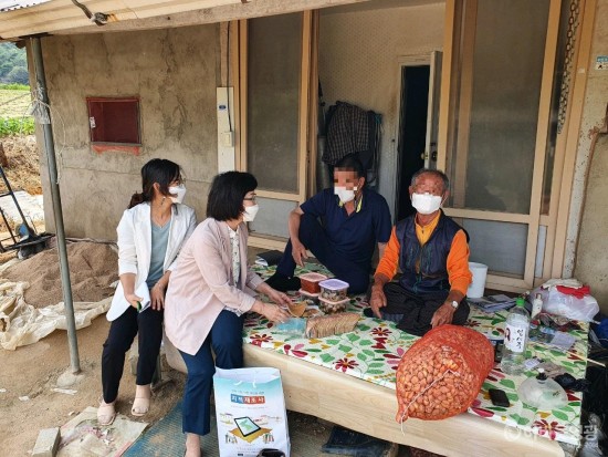 4.보도자료(묘량면 지역사회보장협의체 우리동네 건강지킴이 밥상 운영).jpg