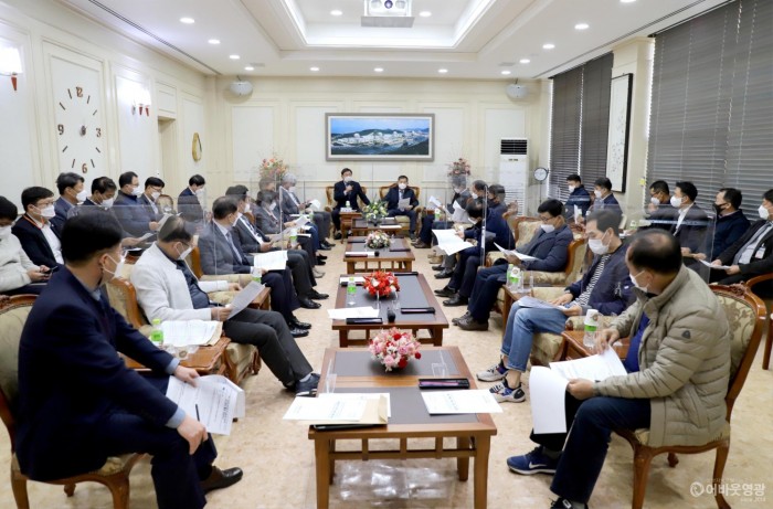 2021.11.17 한빛원전 중.저준위 방사성 폐기물 운송안전성 검증단 회의 (2).JPG