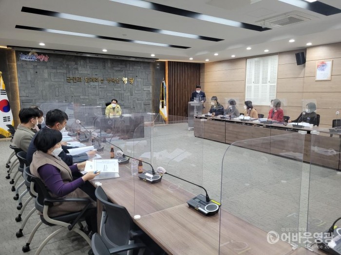 4.영광군은 인구감소 대응 TF팀을 구성하고 부군수 주재로 회의를 개최했다.jpg