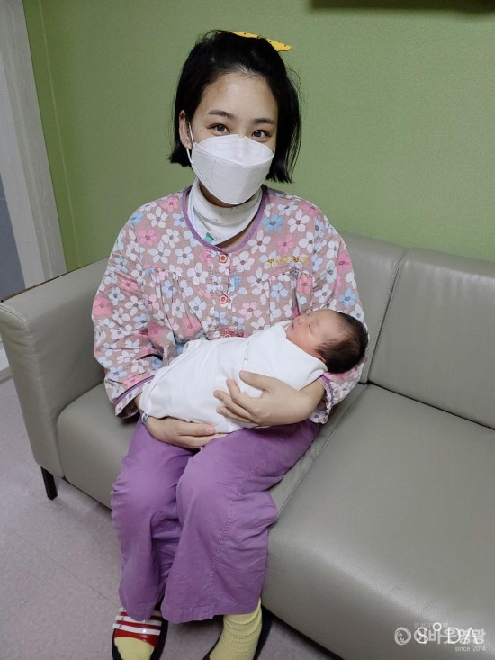 8.영광군, 2022 새해 첫둥이 사진.jpg