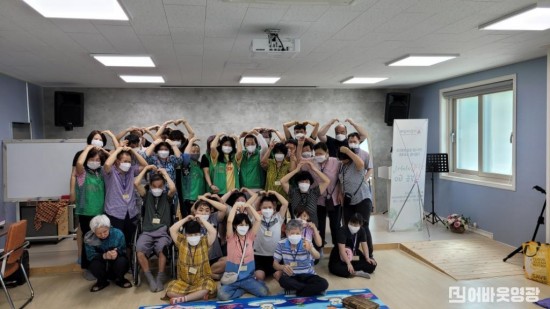 5.홍농읍 새마을부녀회, 이미용 봉사 실시.jpeg