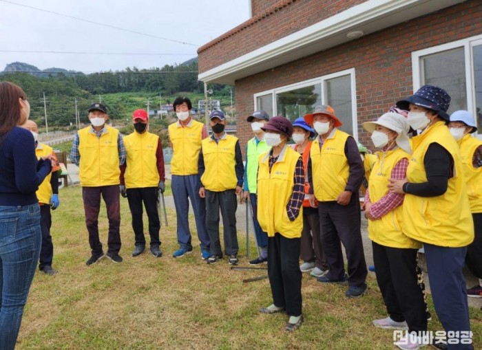 3.홍농읍, 노인일자리 안전교육 실시.jpeg