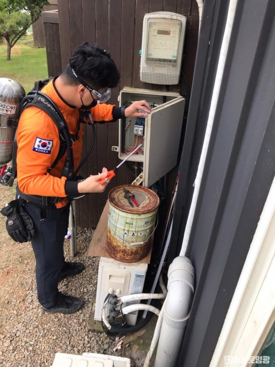 트래킹클리너 사용모습.jpg