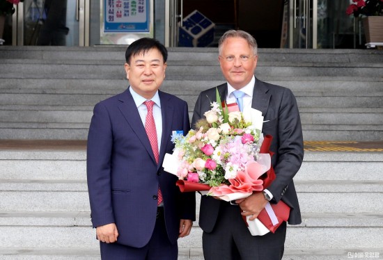 5.사진자료(스벤 올링 주한 덴마크 대사, 영광군 방문) (1).JPG