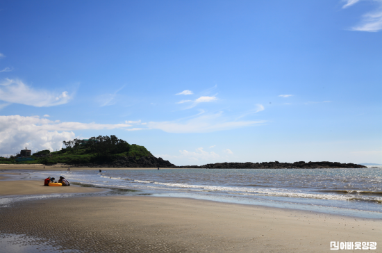 1.사진자료(노을이 아름다운 영광 해수욕장 개장) (3).png