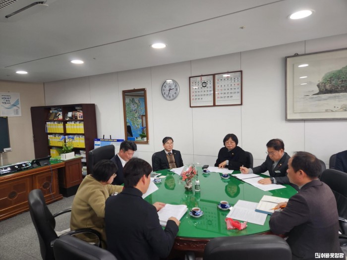 보도자료 사진(해상풍력 송전선로 대책 특별위원회, 전남도청 정무부지사 면담).jpg