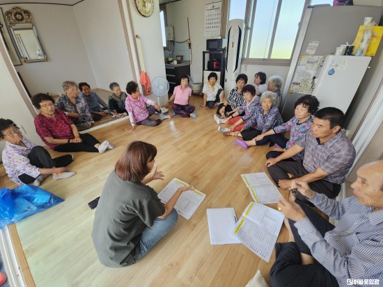 3.사진자료(영광읍, 찾아가는 경로당 운영보조금 회계교육 실시).jpg