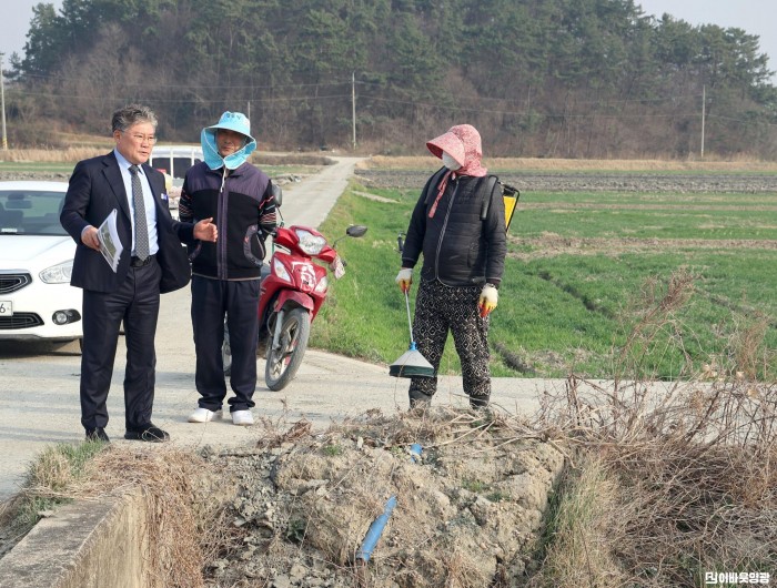 2.(사진자료) 군수와군민과의 대화 건의사항 현장확인 (2).JPG
