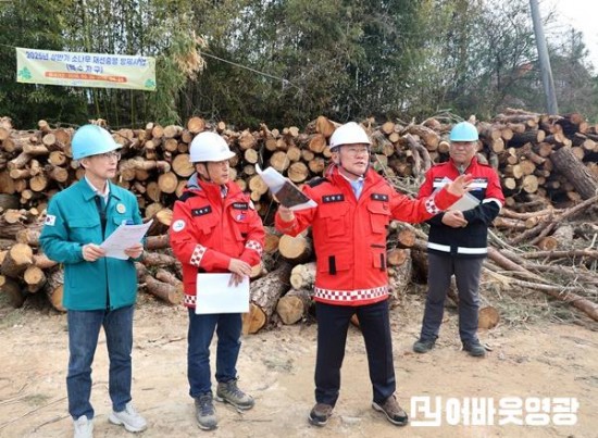 2.사진자료_소나무지키기 총력전 군수 직접 방제 현장 진두지휘 (3).JPG