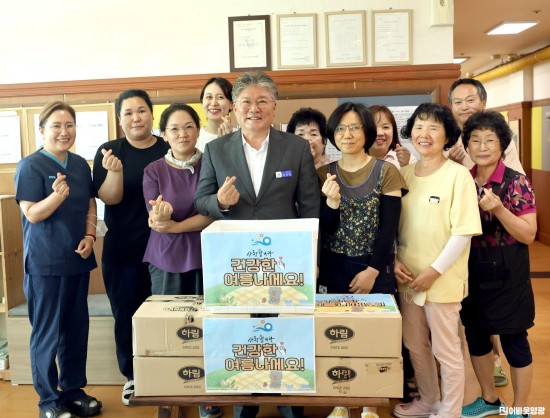 6.20250728 영광군 사회복지시설 방문 기부물품 전달-04.JPG