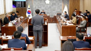 2025.10.28. 제30회 영광군의회 의원간담회-(1).JPG