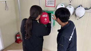 2.사진(영광군, 자동심장충격기 일제점검).JPG