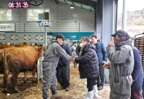 장세일 영광군수, 설 명절 앞두고 영광가축시장 방문