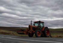 “홍농읍 농로에서 트랙터 전복…50대 운전자 숨져”