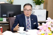 [인터뷰] “군민과 함께 걷는 의회, 김강헌 의장의 의정 철학을 듣다”