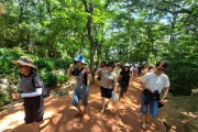 영광 물무산 행복숲 맨발황톳길 방문객 몰려와