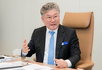 [인터뷰] “바람이 부는 땅, 빛이 나는 군정”···장세일 영광군수 6개월, 그 뒤의 질문