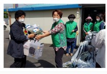 홍농읍 새마을부녀회, 어버이날 카네이션 전달