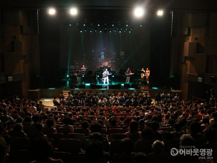 영광예술의전당 ‘윤수일 콘서트’ 성황으로 상반기 공연 마무리 3.JPG