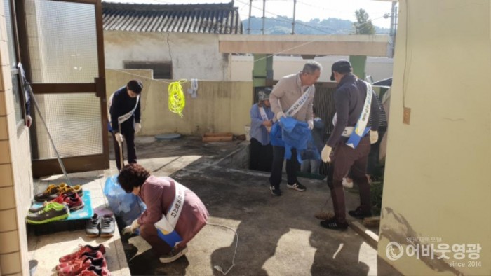 법성면자원봉사대, 나눔과 사랑의 작은 실천 2.jpg