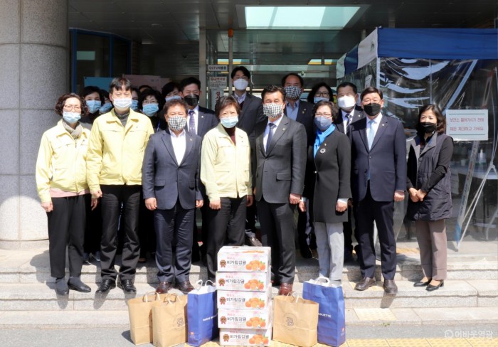 다운로드 (2).jpg